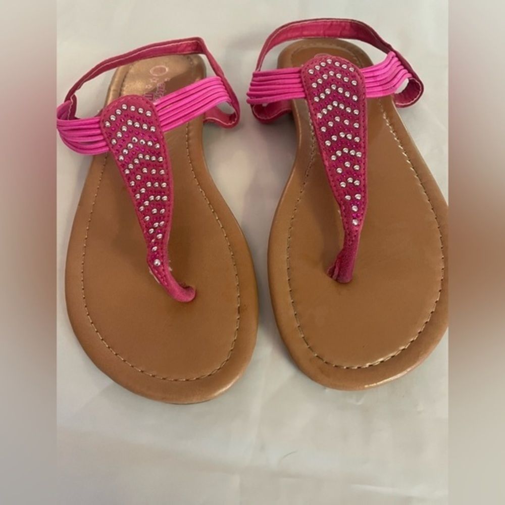 Size 4 Extremely Me pink with 78 clear gems sandals